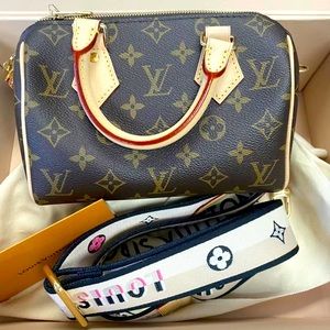 Brand New LOUIS VUITTON SPEEDY 20 BANDOULIERE BAG. Shoulder strap included!!!!